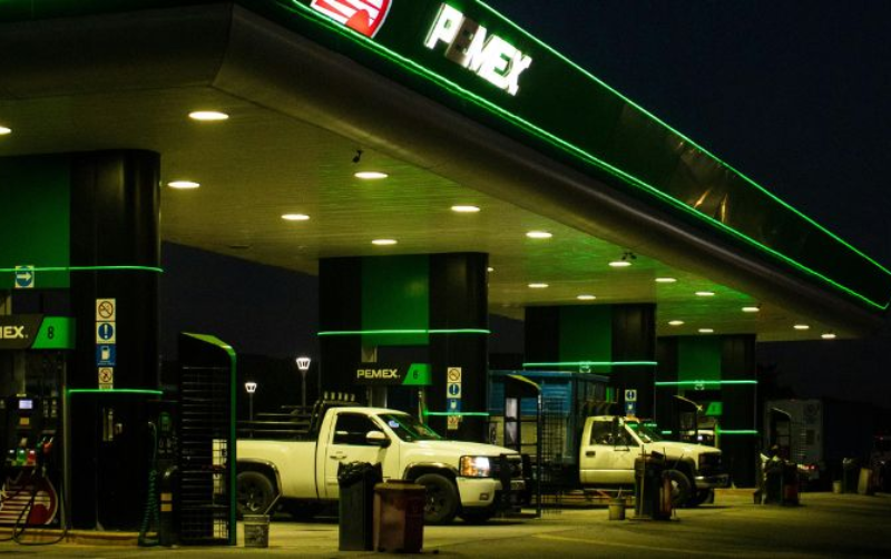 Radiografía del sector de combustibles en México: Permisos, marcas y transformaciones al cierre de 2023