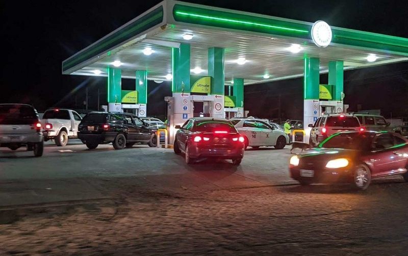 Reportan desabasto de gasolina en zona fronteriza de Tamaulipas y Sonora