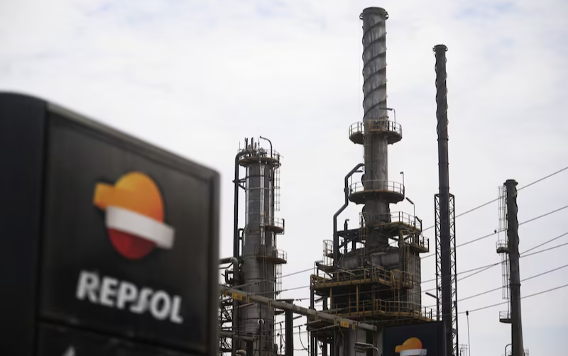 Repsol reporta problemas con el petróleo de Pemex