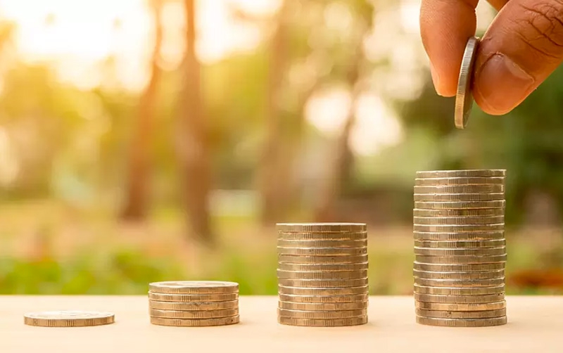 Salario mínimo aumentará 15% a 141.7 pesos diarios en 2021, acuerda la Conasami
