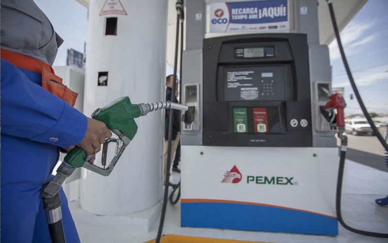 Se desdibuja Pemex a nivel nacional y cede el 45% de sus estaciones de gas