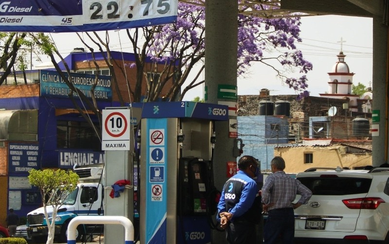 Se desvanece meta de IEPS a gasolinas para este año