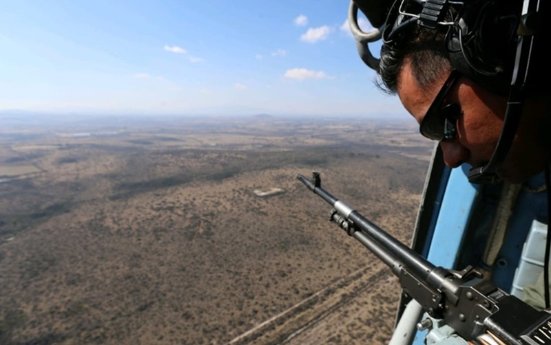 Sedena vigila desde el aire 11 ductos de Pemex para evitar robo de combustible