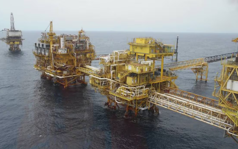 Slim acelera su acuerdo con Pemex y apunta a la dirección de la petrolera