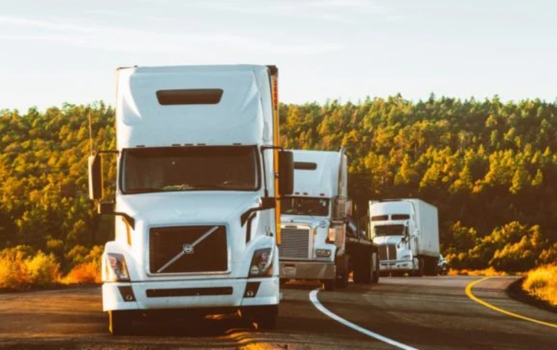 Sufren por la falta de suministro de diésel UBA gasolineros de 11 corredores carreteros en México