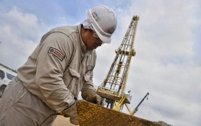 Urge plan integral para Pemex y CFE que incluya debilidades
