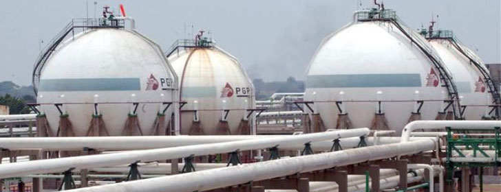 Abre Pemex infraestructura a la industria