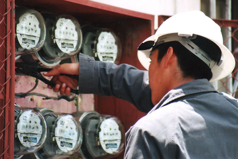 CFE prevé más reducciones en tarifas eléctricas